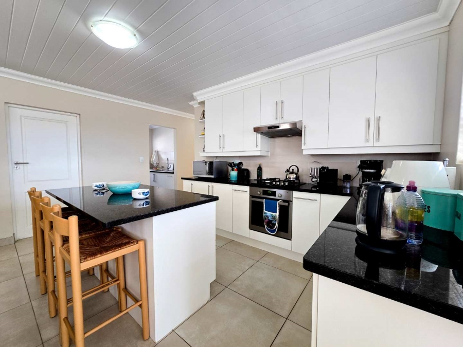 3 Bedroom Property for Sale in Stilbaai Wes Western Cape